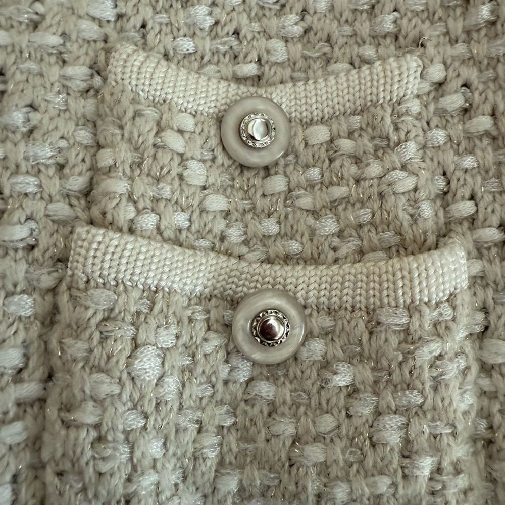 White House Black Market Textured Cream Cardigan with Pockets size L - Picture 9 of 9